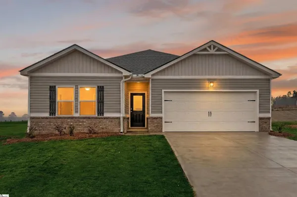 $289,990 | 208 Green Pasture Road, Fountain Inn, SC 29644