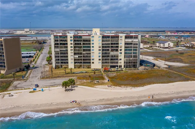 $339,500 | 4242 Gulfbreeze Boulevard, Unit 302, Corpus Christi, TX 78402