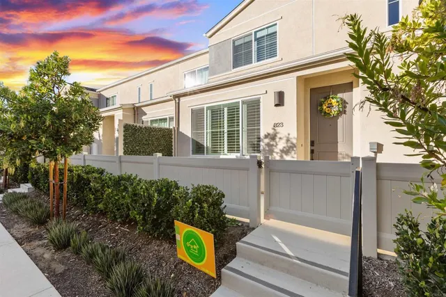 $539,000 | 323 Seedling Way, Fallbrook, CA 92028