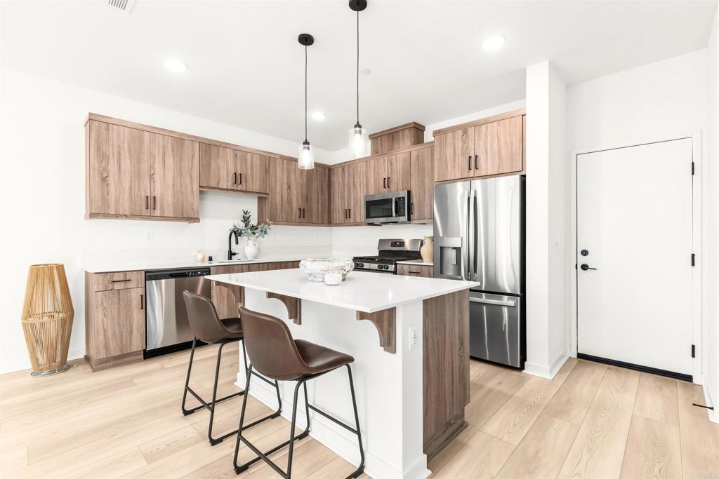 323 Seedling Way Fallbrook, CA 92028 - Photo 6 of 24