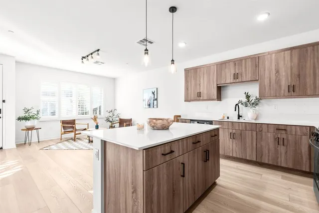 $539,000 | 323 Seedling Way, Fallbrook, CA 92028