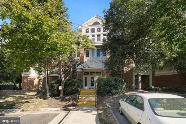 $280,000 | 12919 Alton Square, Unit 212, Herndon, VA 20170