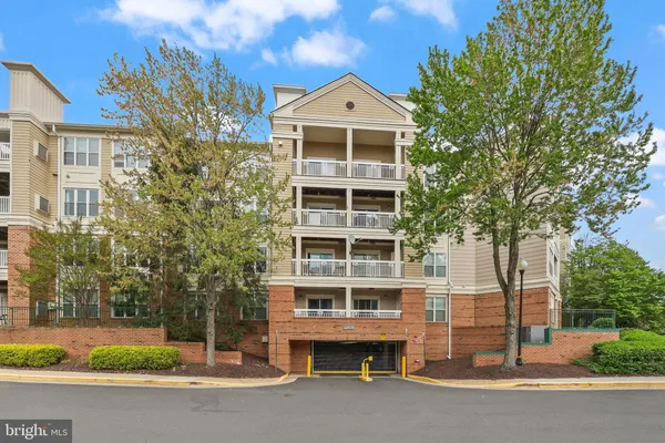 $280,000 | 12919 Alton Square, Unit 212, Herndon, VA 20170