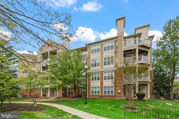 $280,000 | 12919 Alton Square, Unit 212, Herndon, VA 20170