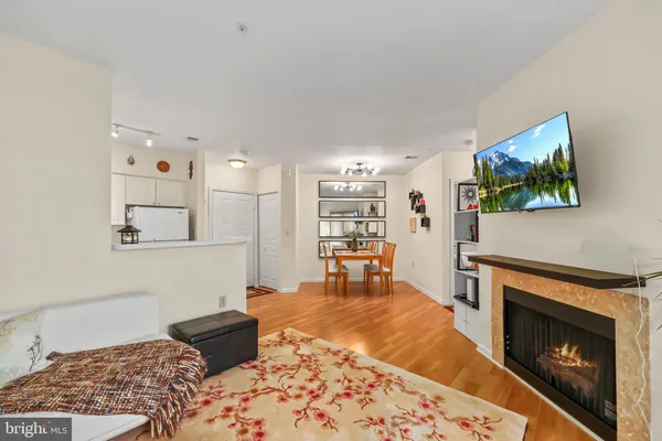 $280,000 | 12919 Alton Square, Unit 212, Herndon, VA 20170