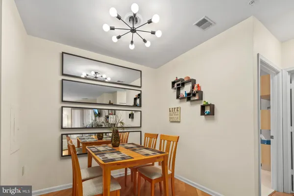 $280,000 | 12919 Alton Square, Unit 212, Herndon, VA 20170