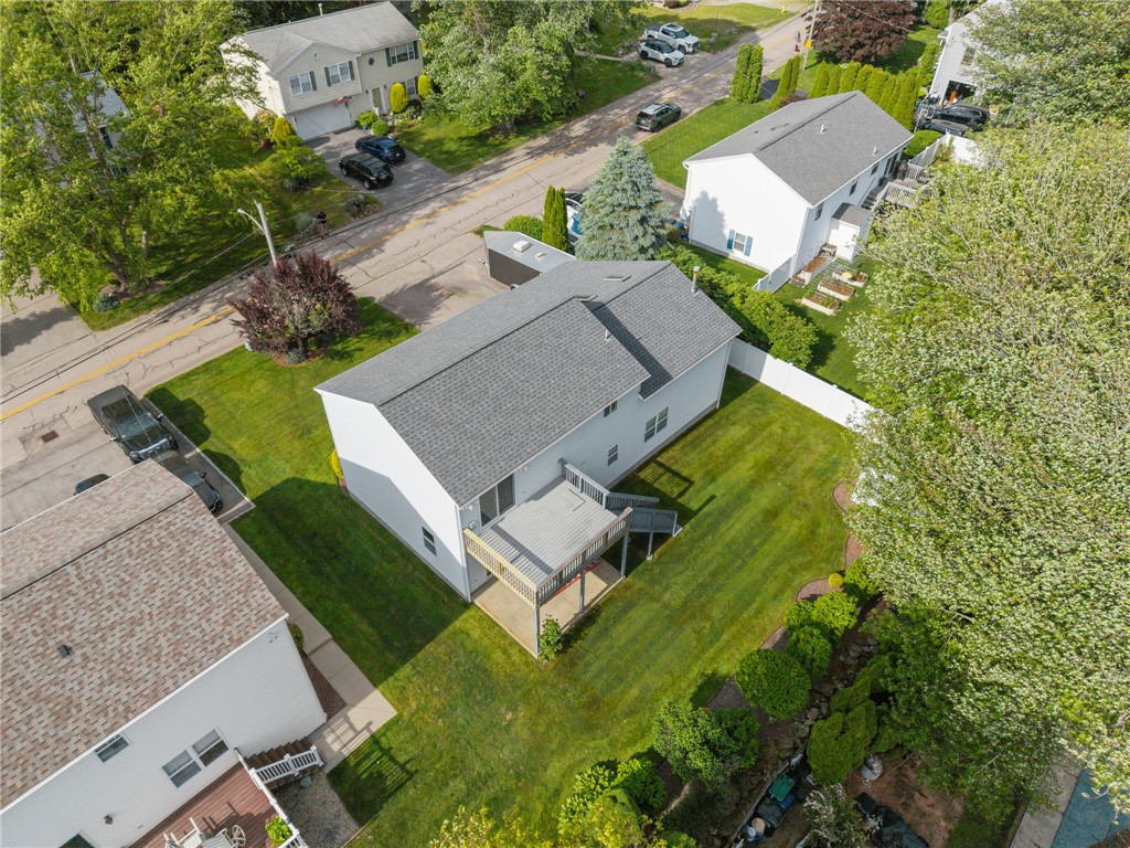 40 Conanicus Road Narragansett, RI 02882 - Photo 12 of 49