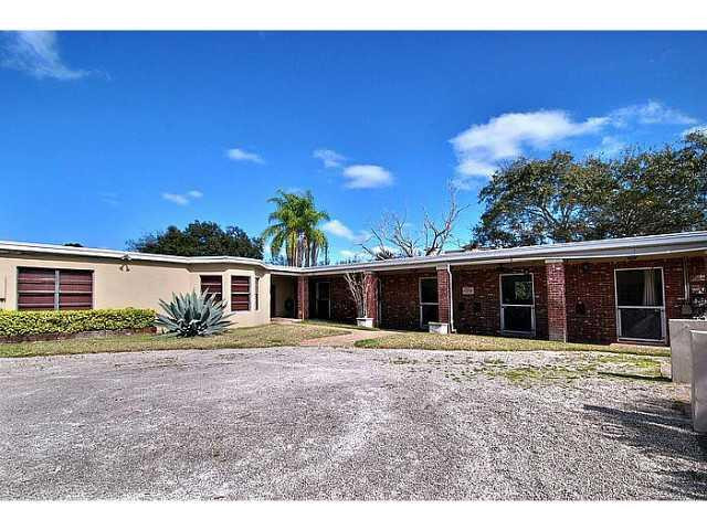 13825 Luray Road Southwest Ranches, FL 33330 - Photo 19 of 23 Stable/Barn