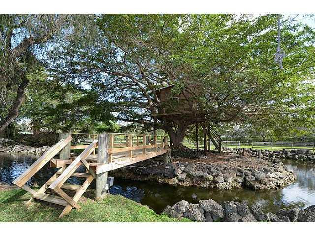 13825 Luray Road Southwest Ranches, FL 33330 - Photo 22 of 23 Waterfront/Dock/Pier