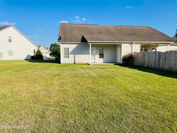 $1,700 | 2005 Croyden Circle, Unit B, Greenville, NC 27834