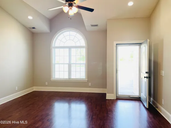 $1,700 | 2005 Croyden Circle, Unit B, Greenville, NC 27834