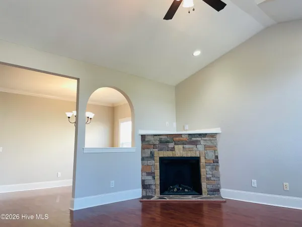 $1,700 | 2005 Croyden Circle, Unit B, Greenville, NC 27834