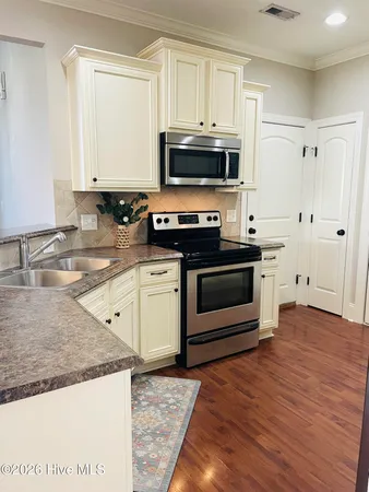 $1,700 | 2005 Croyden Circle, Unit B, Greenville, NC 27834