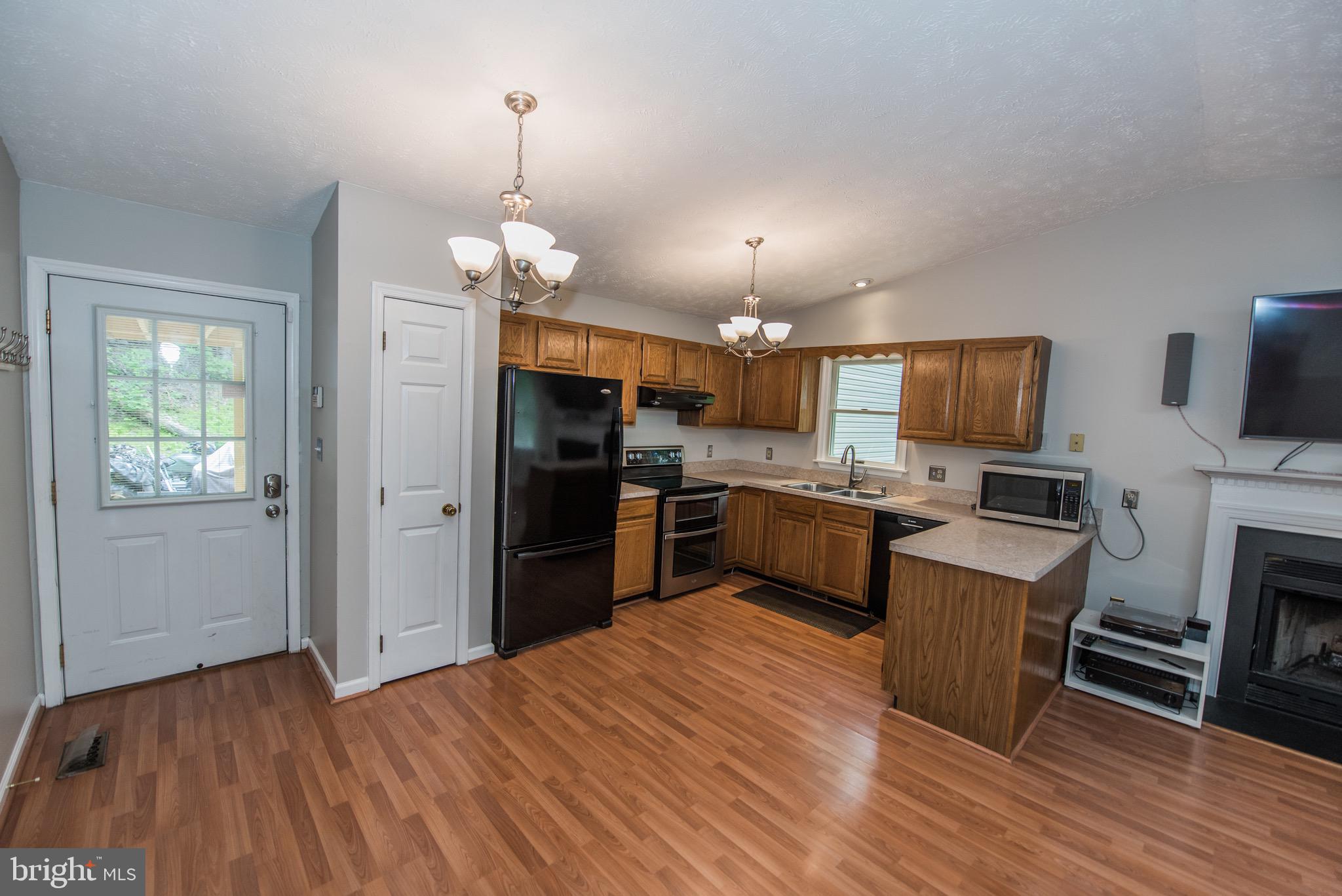 224 Doom Peak Road Linden, VA 22642 - Photo 7 of 150