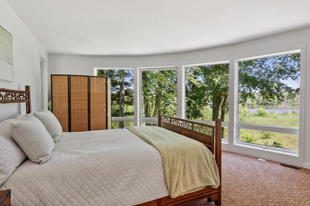 389 River Road Carlisle, MA 01741 - Photo 25 of 39