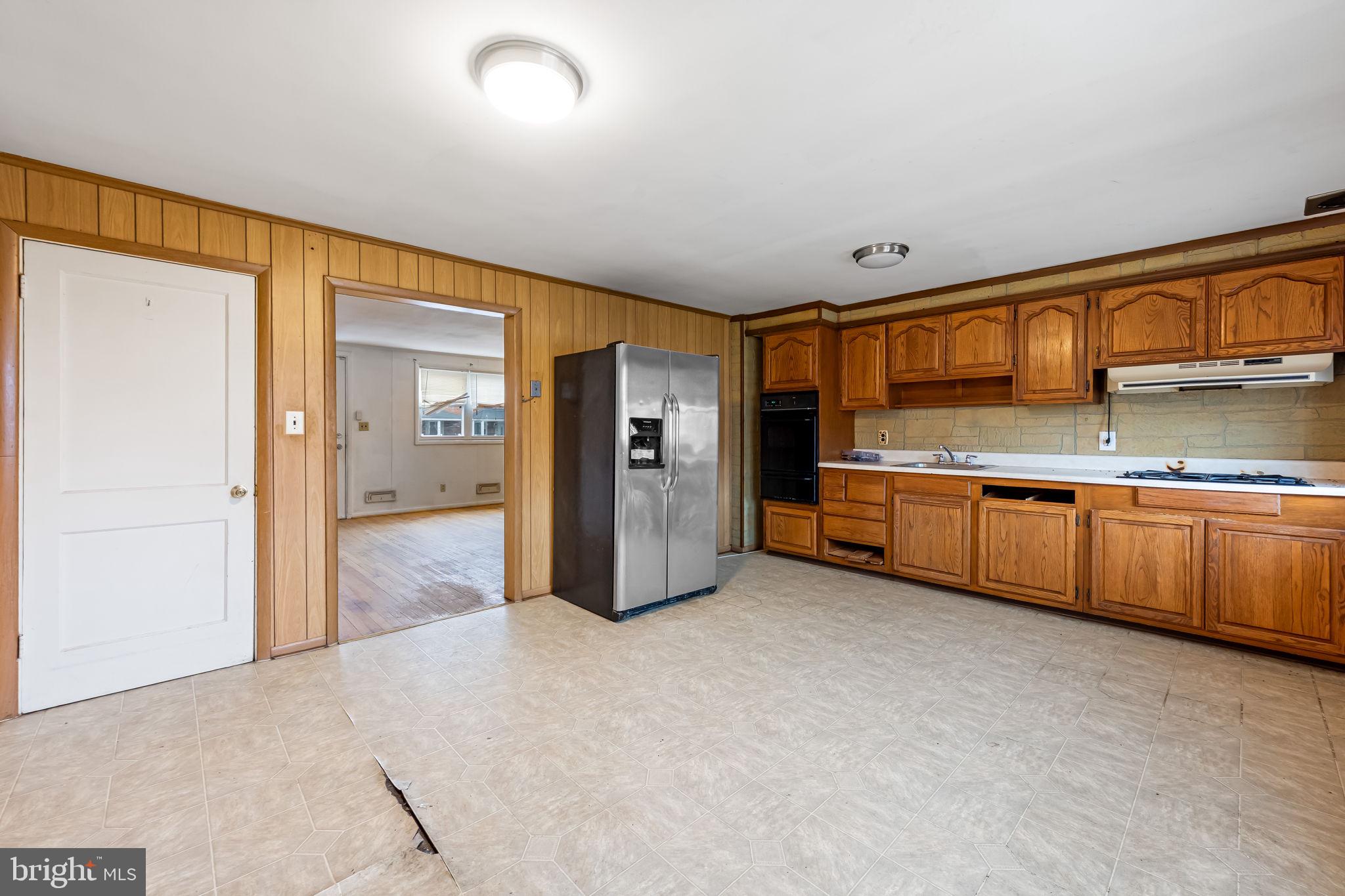 7849 Harold Road Baltimore, MD 21222 - Photo 10 of 31