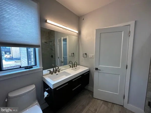 $3,775 | 819 North 5th Street, Philadelphia, PA 19123
