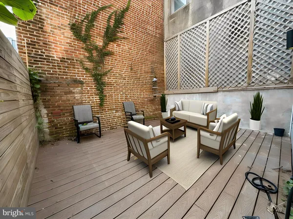 $3,775 | 819 North 5th Street, Philadelphia, PA 19123