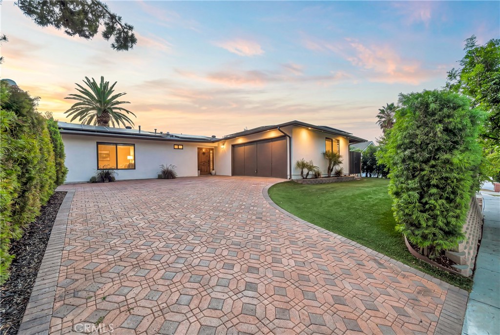 5420 Parkmor Road Calabasas, CA 91302 - Photo 1 of 42 Gallery Image 1
