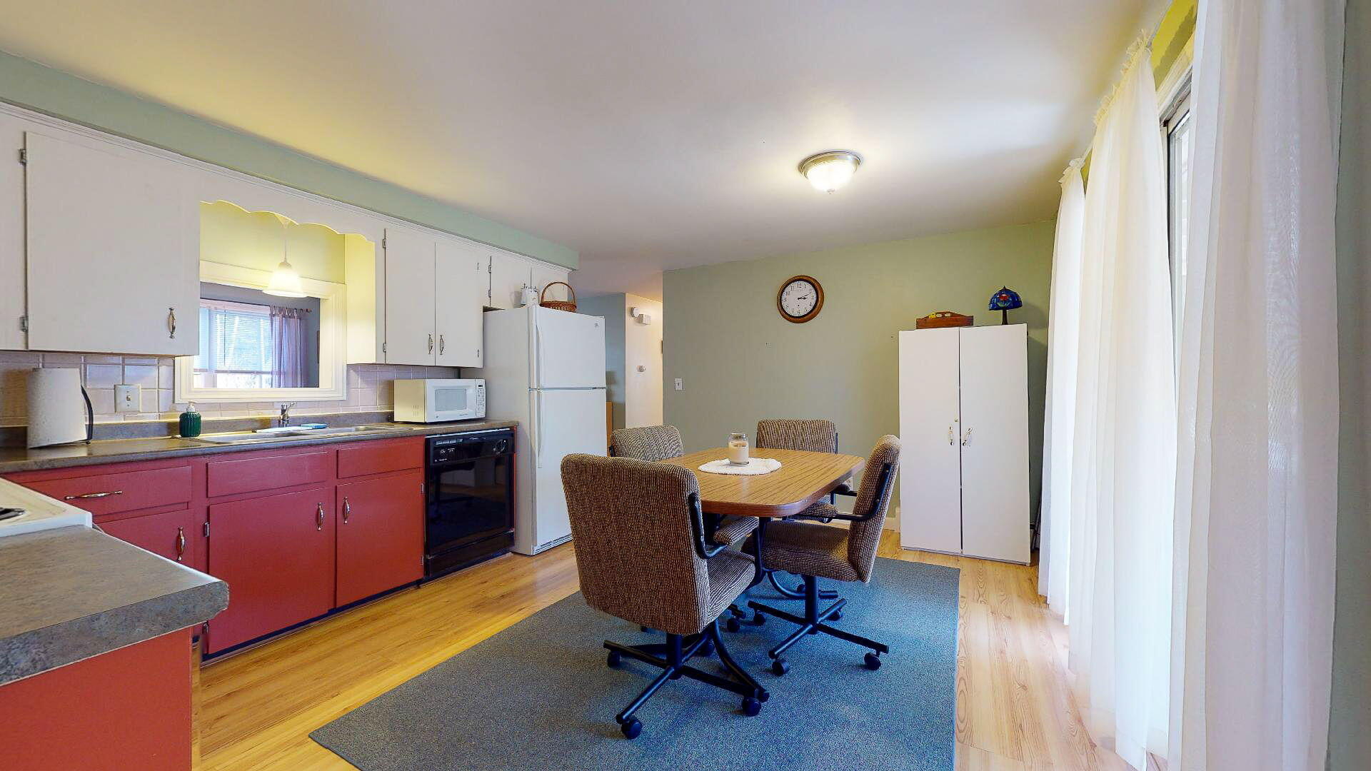 10 Ridgewood Circle Kennebunk, ME 04043 - Photo 14 of 32 14-web-or-mls-10-Ridgewood-Cirle-Kennebu
