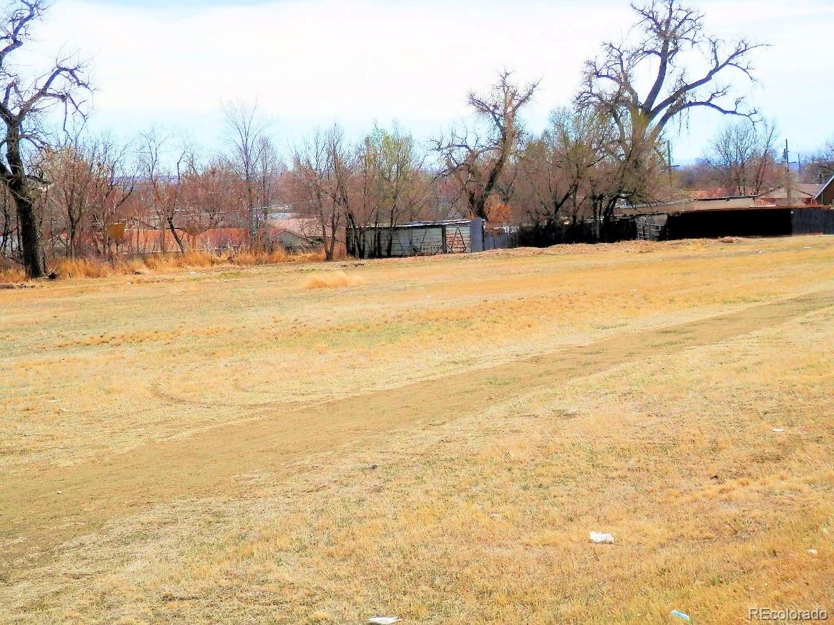 9160 Welby Road Thornton, CO 80229 - Photo 5 of 9