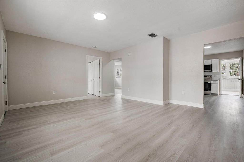 14040 Miramar Avenue Madeira Beach, FL 33708 - Photo 26 of 36