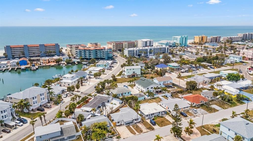 14040 Miramar Avenue Madeira Beach, FL 33708 - Photo 31 of 36