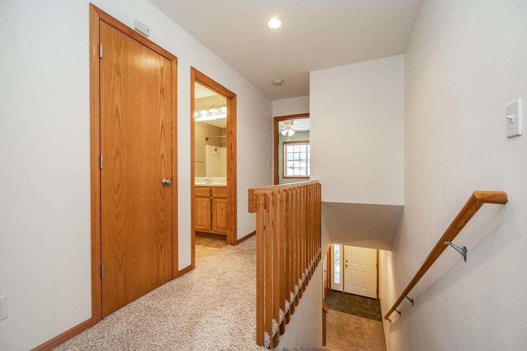 3737 Stoney Point Road Southwest Cedar Rapids, IA 52404 - Photo 16 of 31 Gallery Image 16