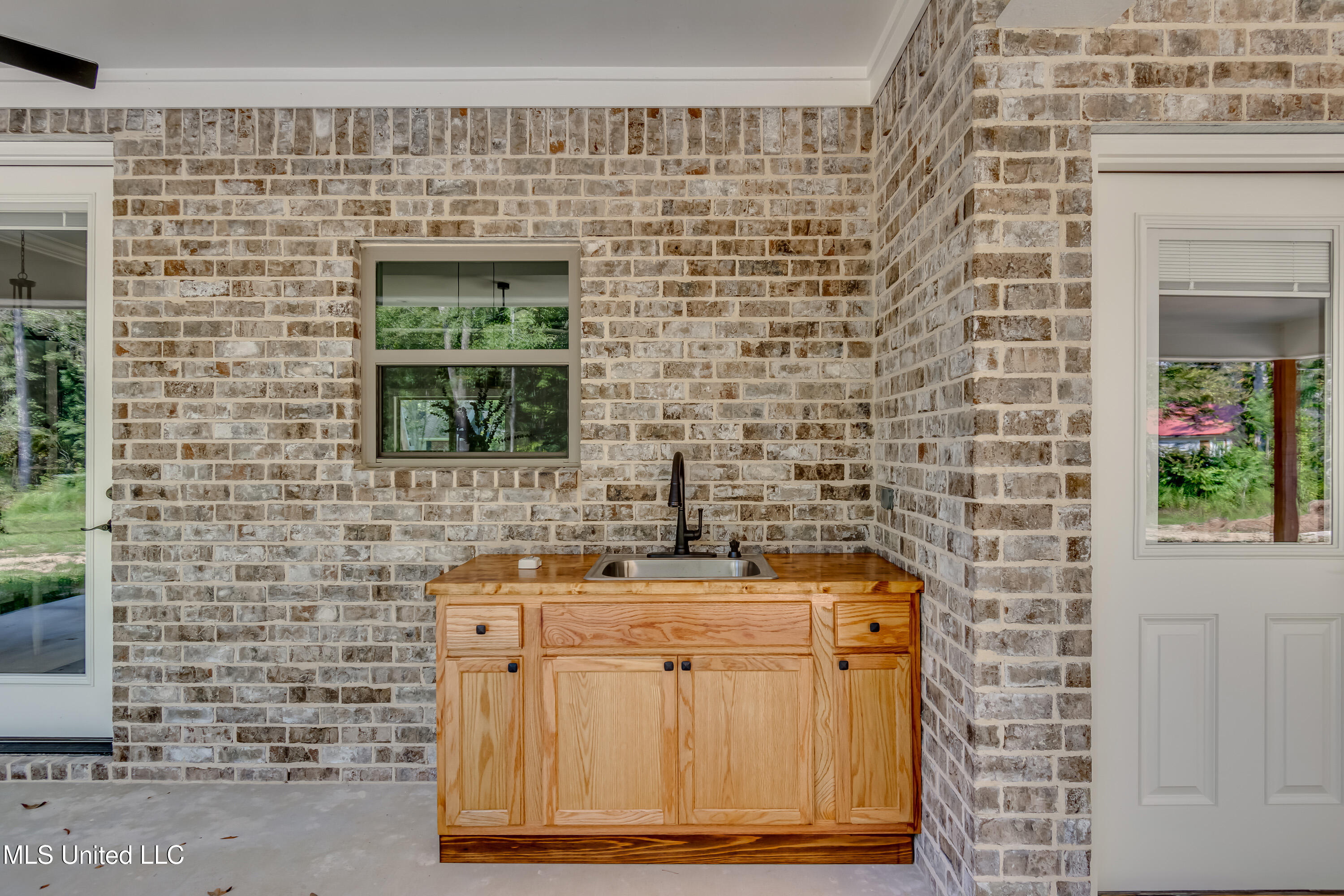 104 Shady Oaks Lane Forest, MS 39074 - Photo 16 of 61 104 Shady Oaks Lane-16