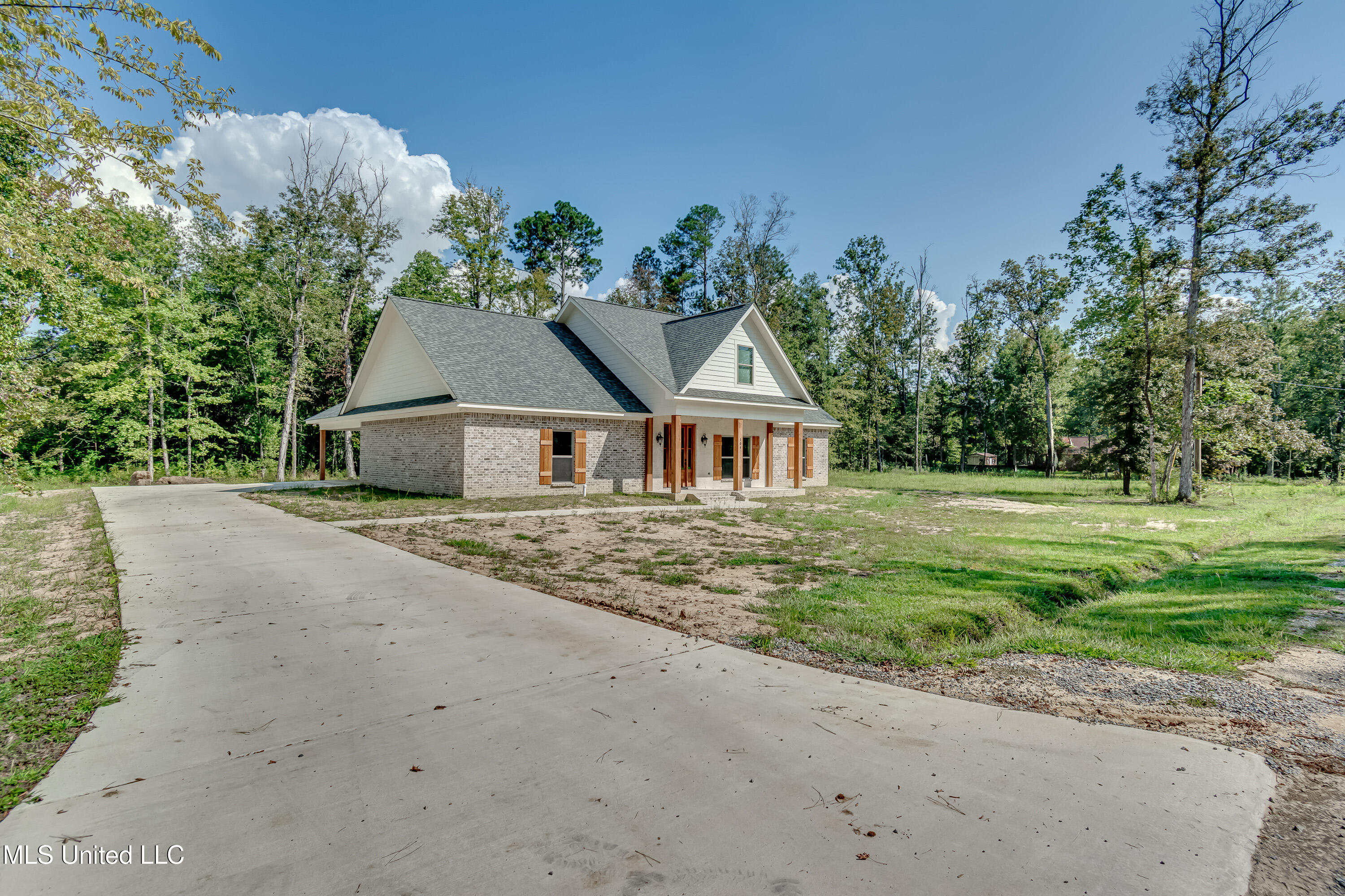 104 Shady Oaks Lane Forest, MS 39074 - Photo 6 of 61 104 Shady Oaks Lane-6