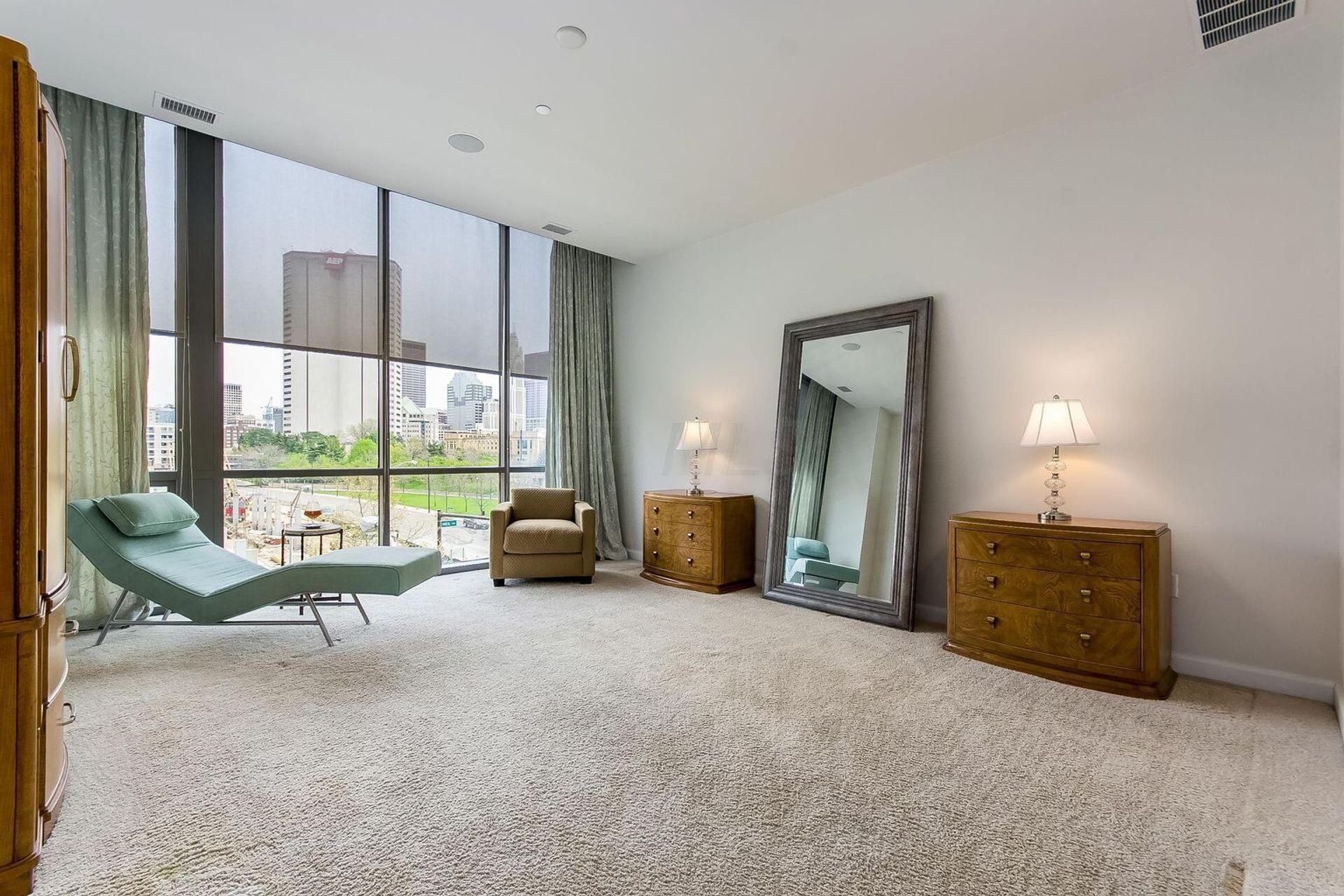 300 West Spring Street, Unit 301 Columbus, OH 43215 - Photo 14 of 19 owner suite
