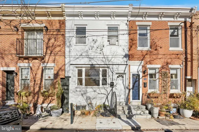 $2,150 | 723 Sears Street, Philadelphia, PA 19147