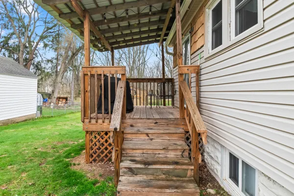 $275,000 | 90 Rippon Avenue, Hillsdale, MI 49242