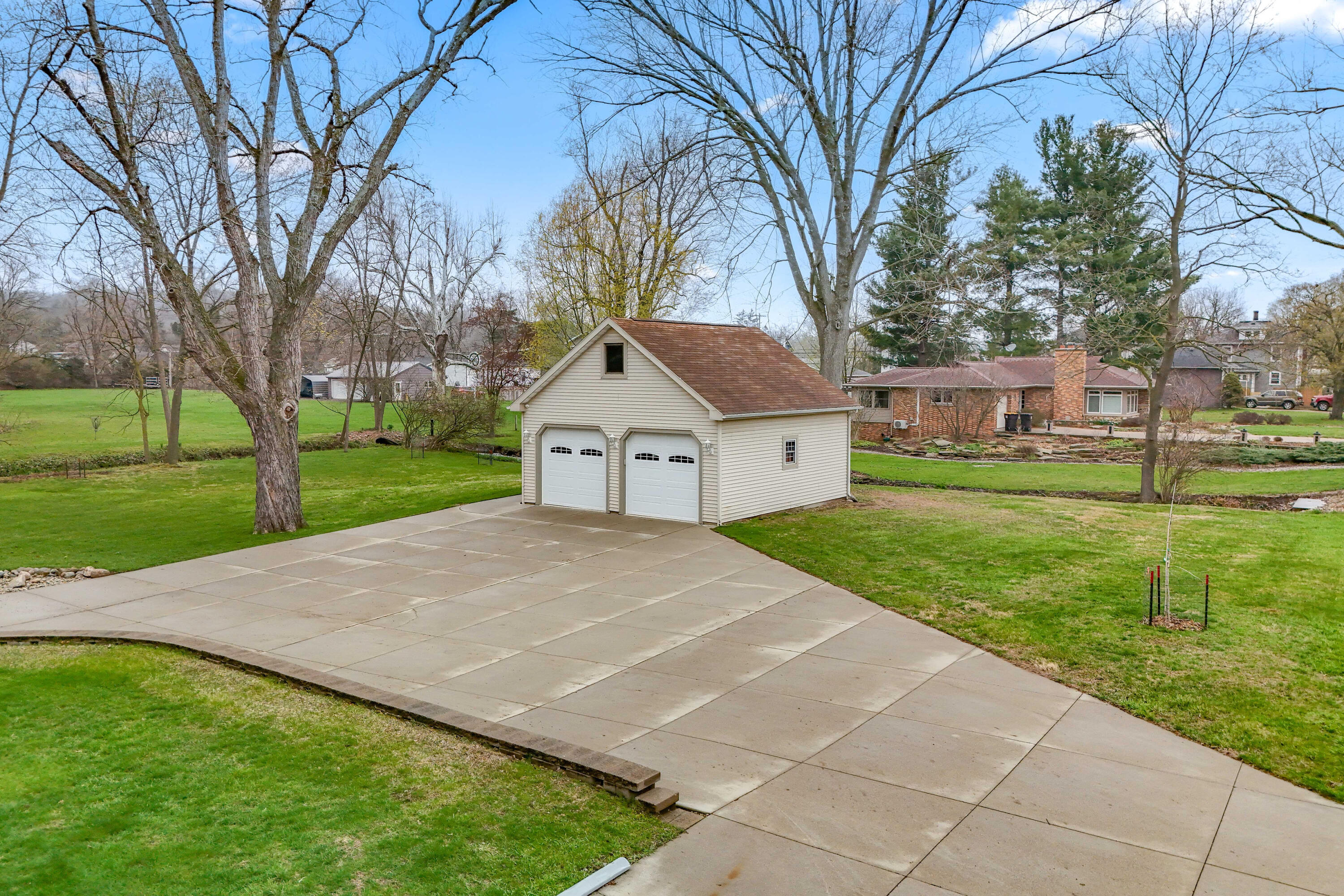90 Rippon Avenue Hillsdale, MI 49242 - Photo 33 of 44 17