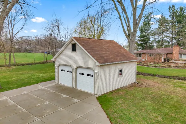 $275,000 | 90 Rippon Avenue, Hillsdale, MI 49242