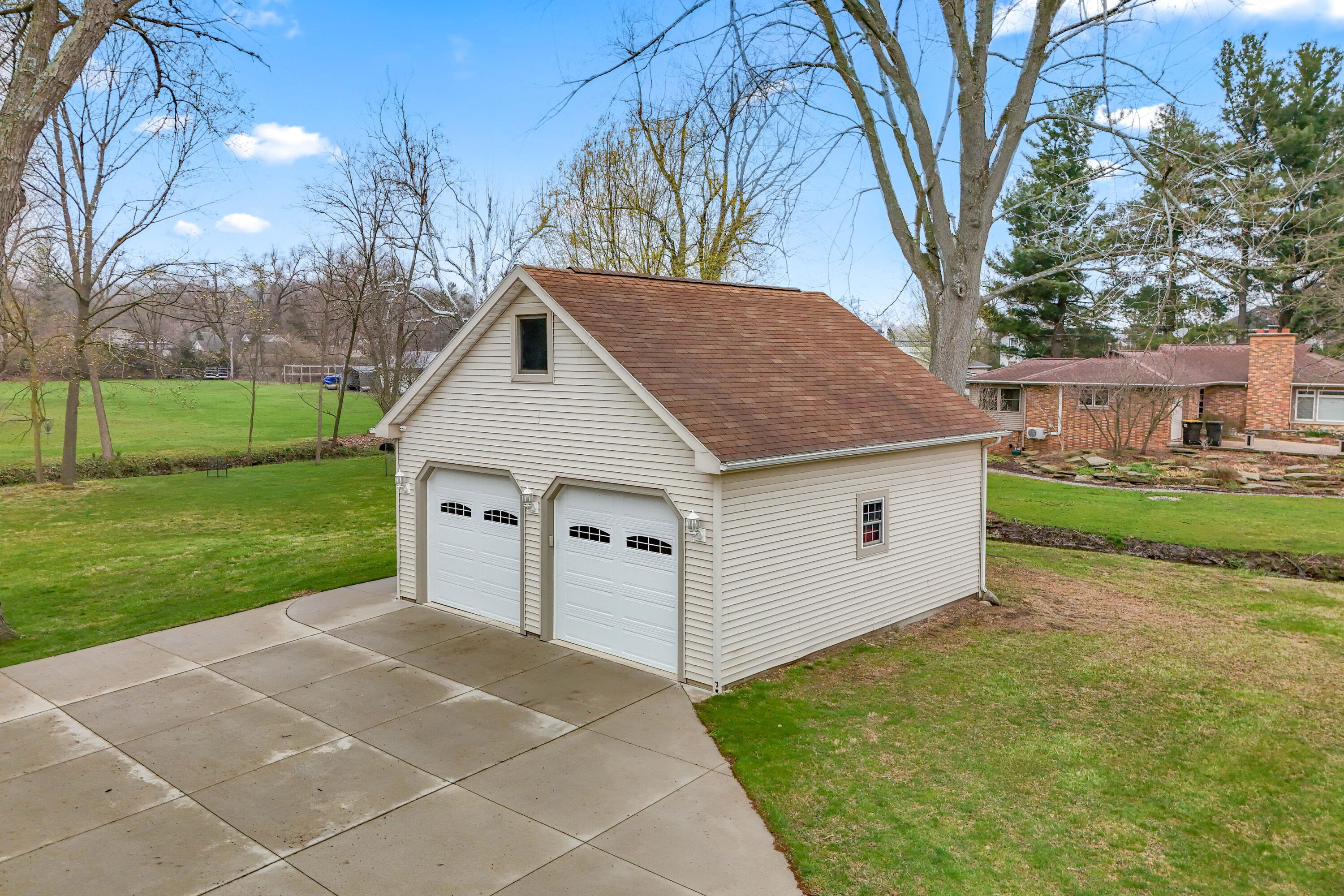 90 Rippon Avenue Hillsdale, MI 49242 - Photo 6 of 44 18