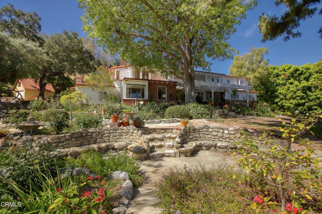 8660 Apperson Street Los Angeles, CA 91040 - Photo 4 of 58 4