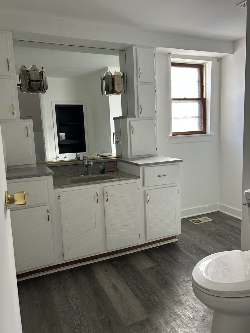 15531 Millard Avenue Markham, IL 60428 - Photo 7 of 8