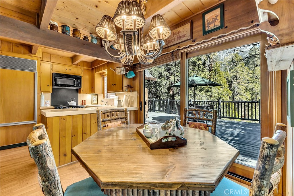 25300 Pine Crest Avenue Idyllwild, CA 92549 - Photo 18 of 75 Dining area and kitchen. High ceilings everywhere.
