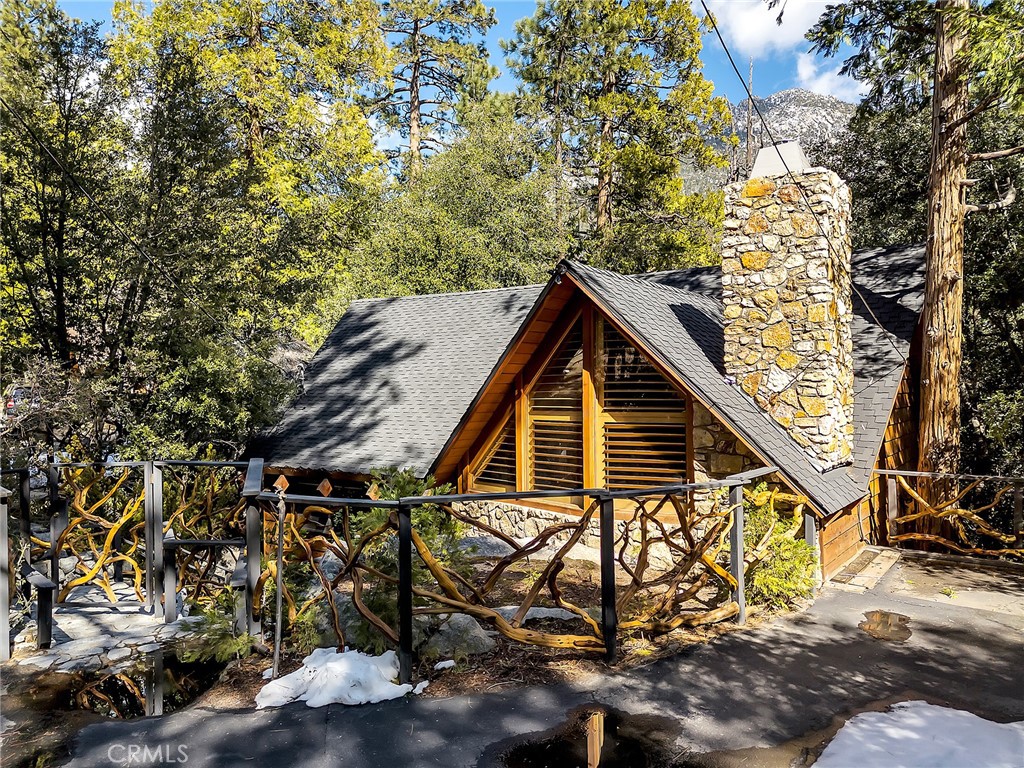 25300 Pine Crest Avenue Idyllwild, CA 92549 - Photo 2 of 75 Front of home