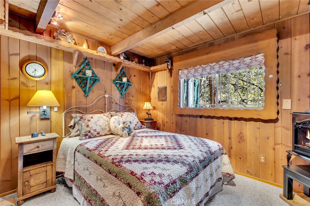 25300 Pine Crest Avenue Idyllwild, CA 92549 - Photo 28 of 75 Guest bedroom on main level.