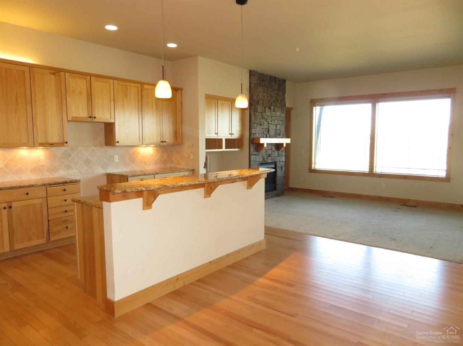949 Southwest Vantage Point Way Bend, OR 97702 - Photo 4 of 25 Additional Photo