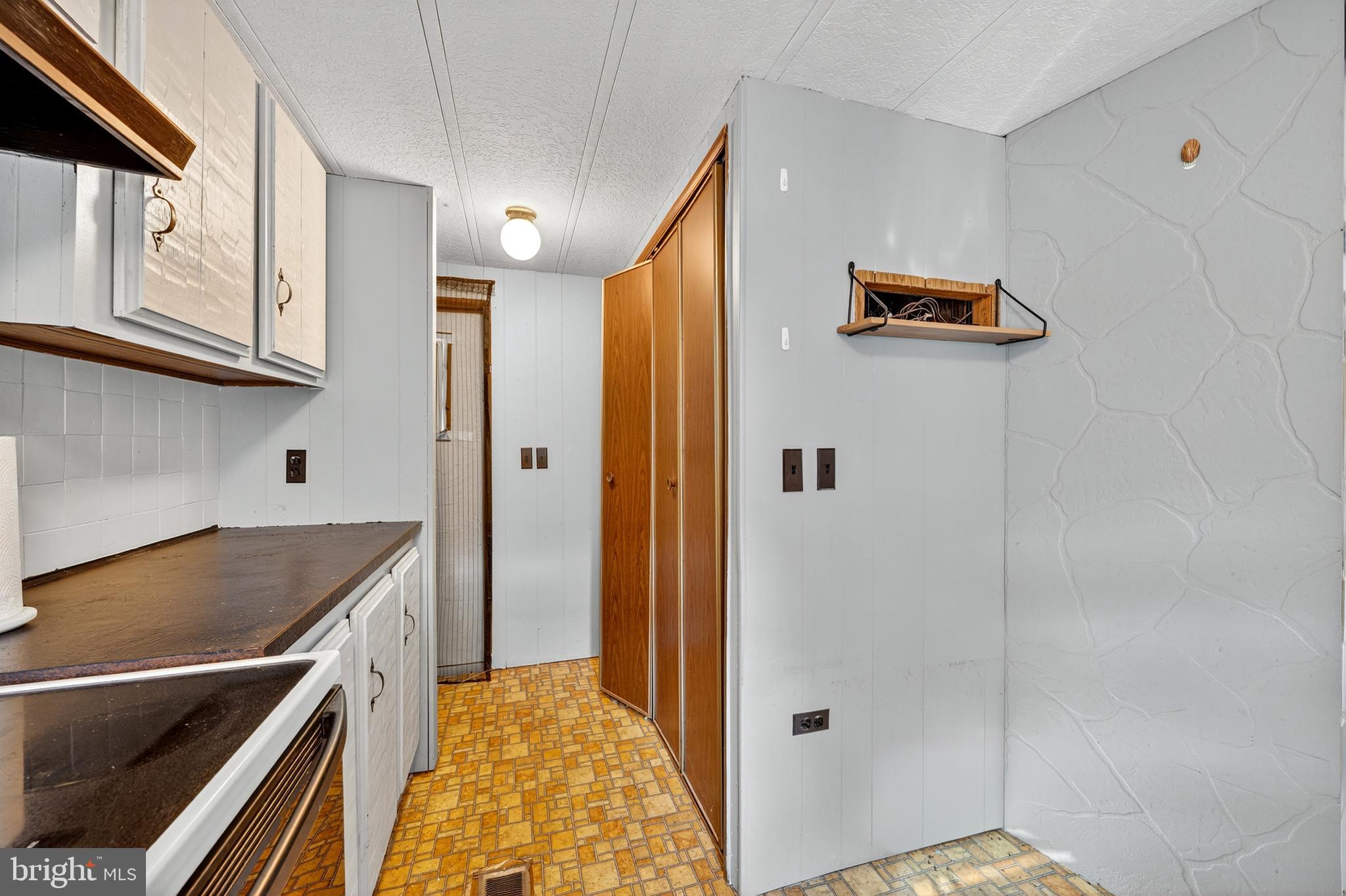 8220 Airport Road, Unit 4 Bath, PA 18014 - Photo 11 of 28