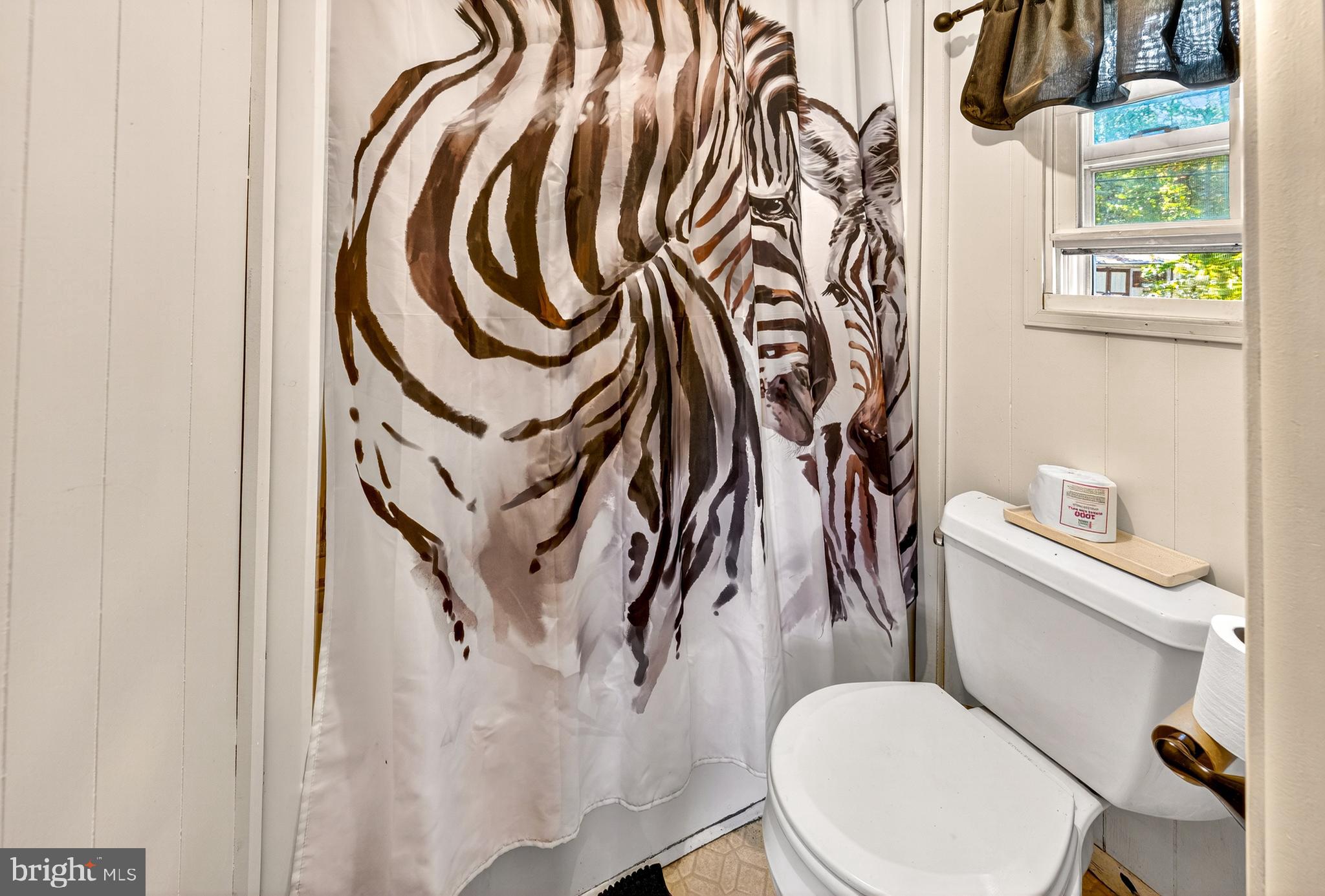 8220 Airport Road, Unit 4 Bath, PA 18014 - Photo 18 of 28