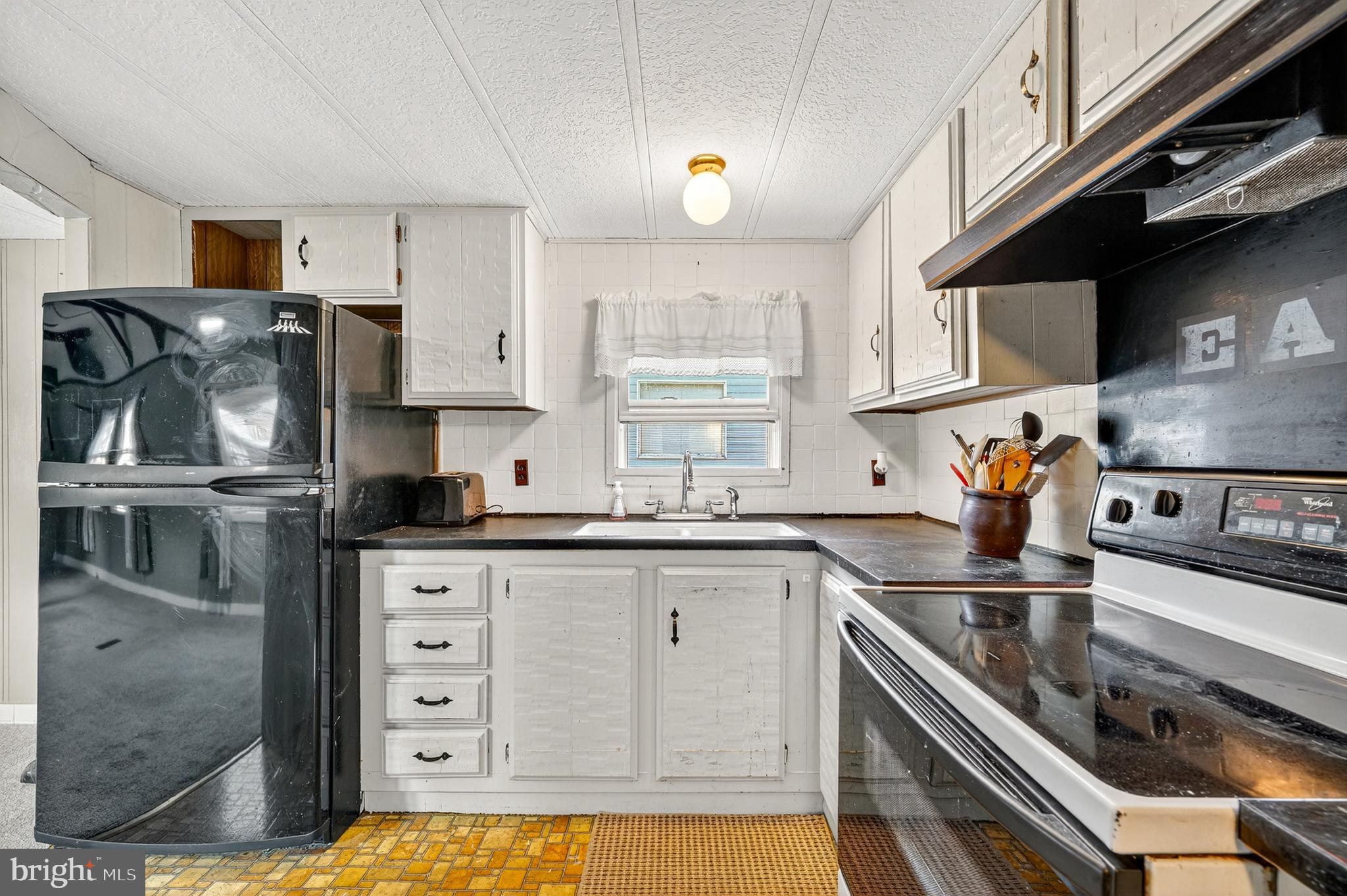 8220 Airport Road, Unit 4 Bath, PA 18014 - Photo 9 of 28