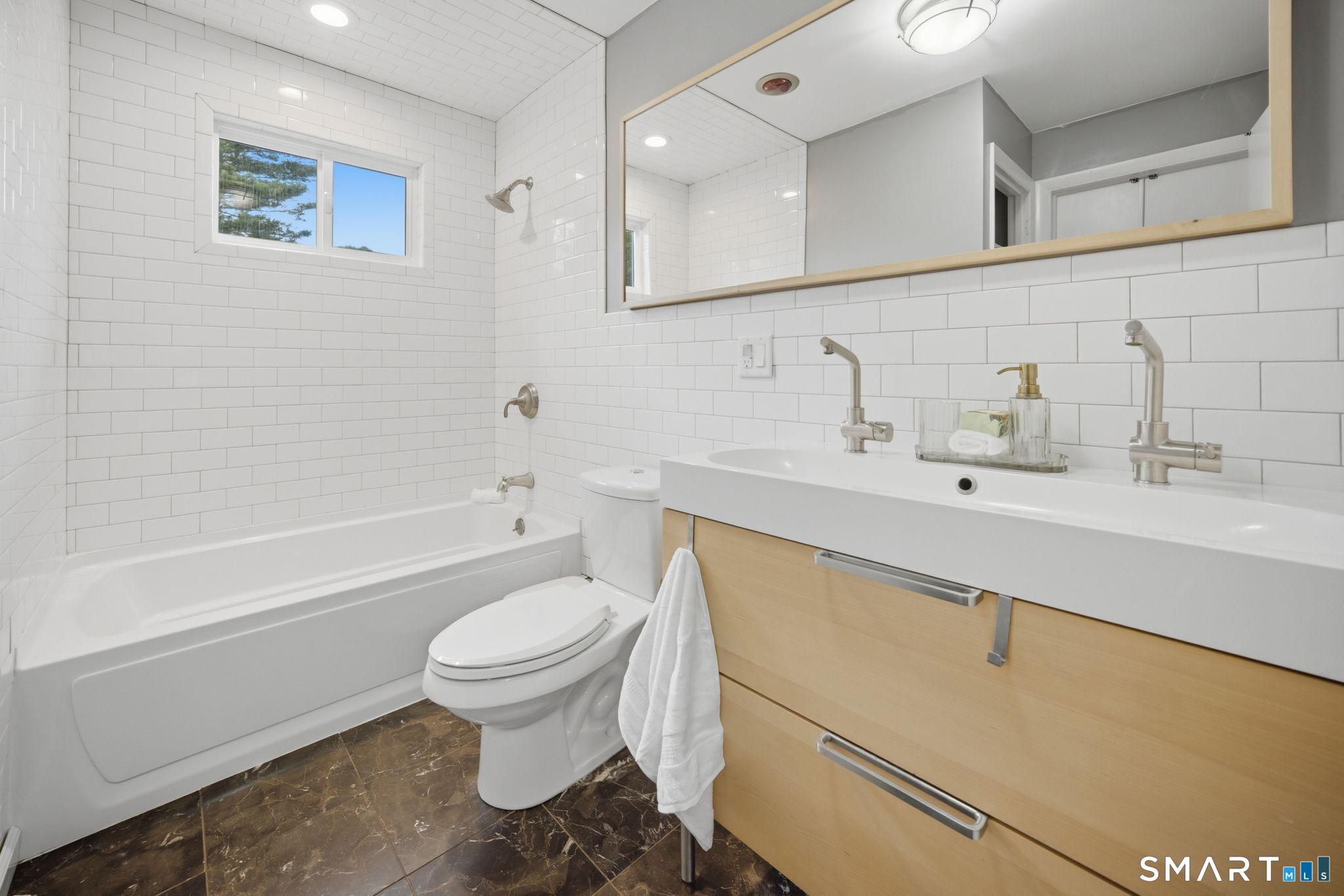 249 Plain Hill Road Norwich, CT 06360 - Photo 21 of 29