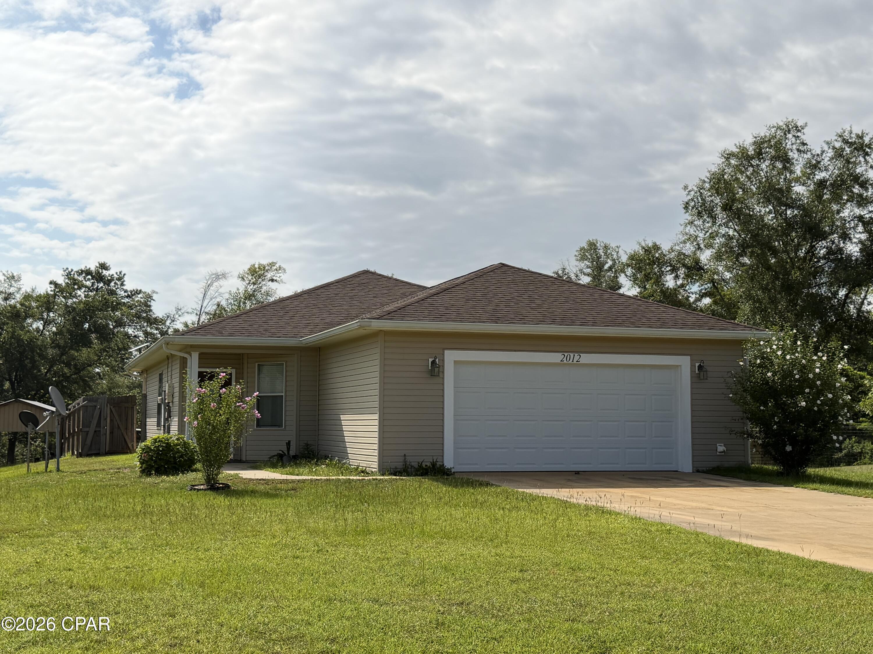 2012 Mill Road Cottondale, FL 32431 - Photo 1 of 22