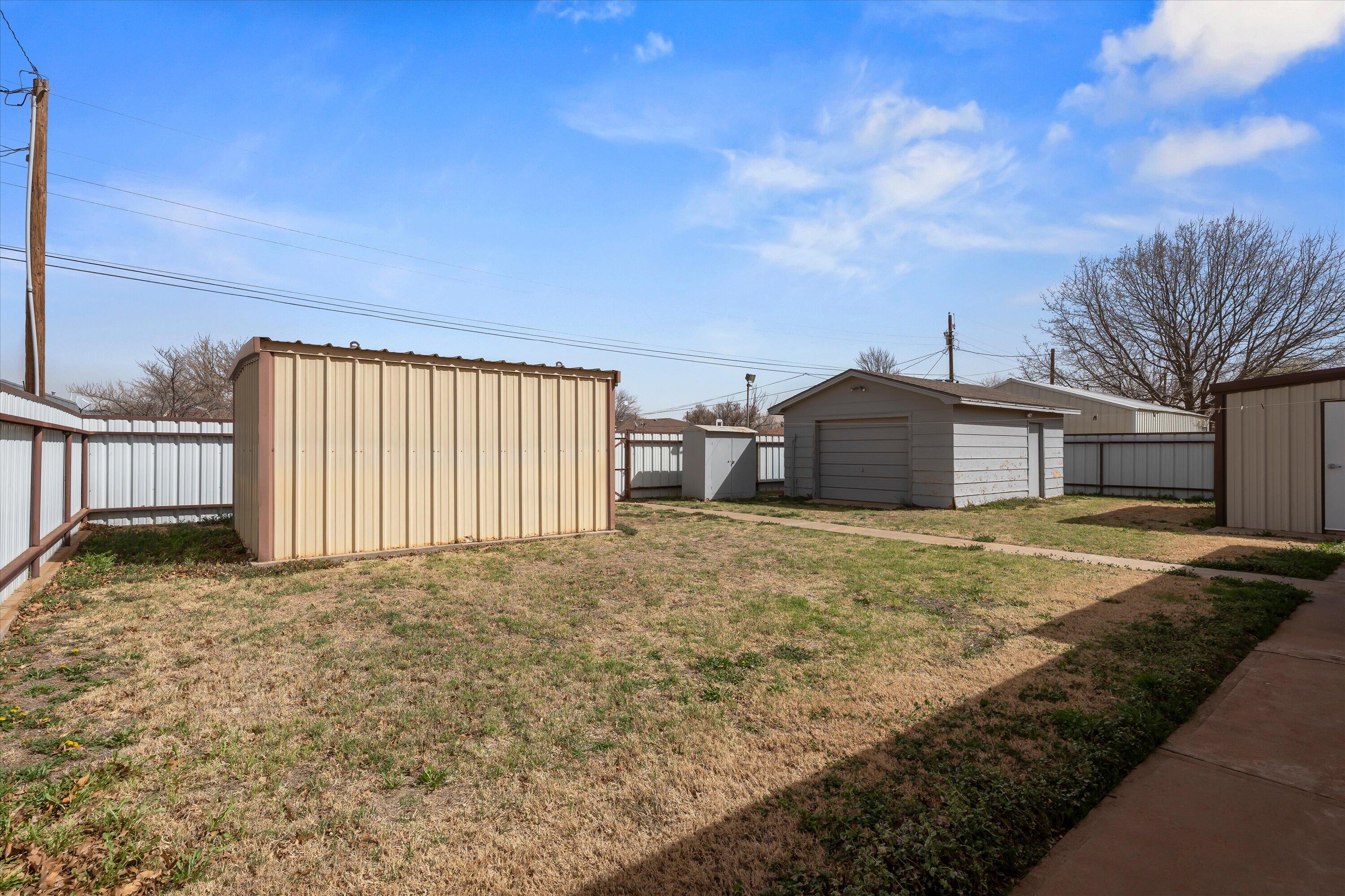 308 West 6th Street Sundown, TX 79372 - Photo 31 of 34 32-308 W 6th St