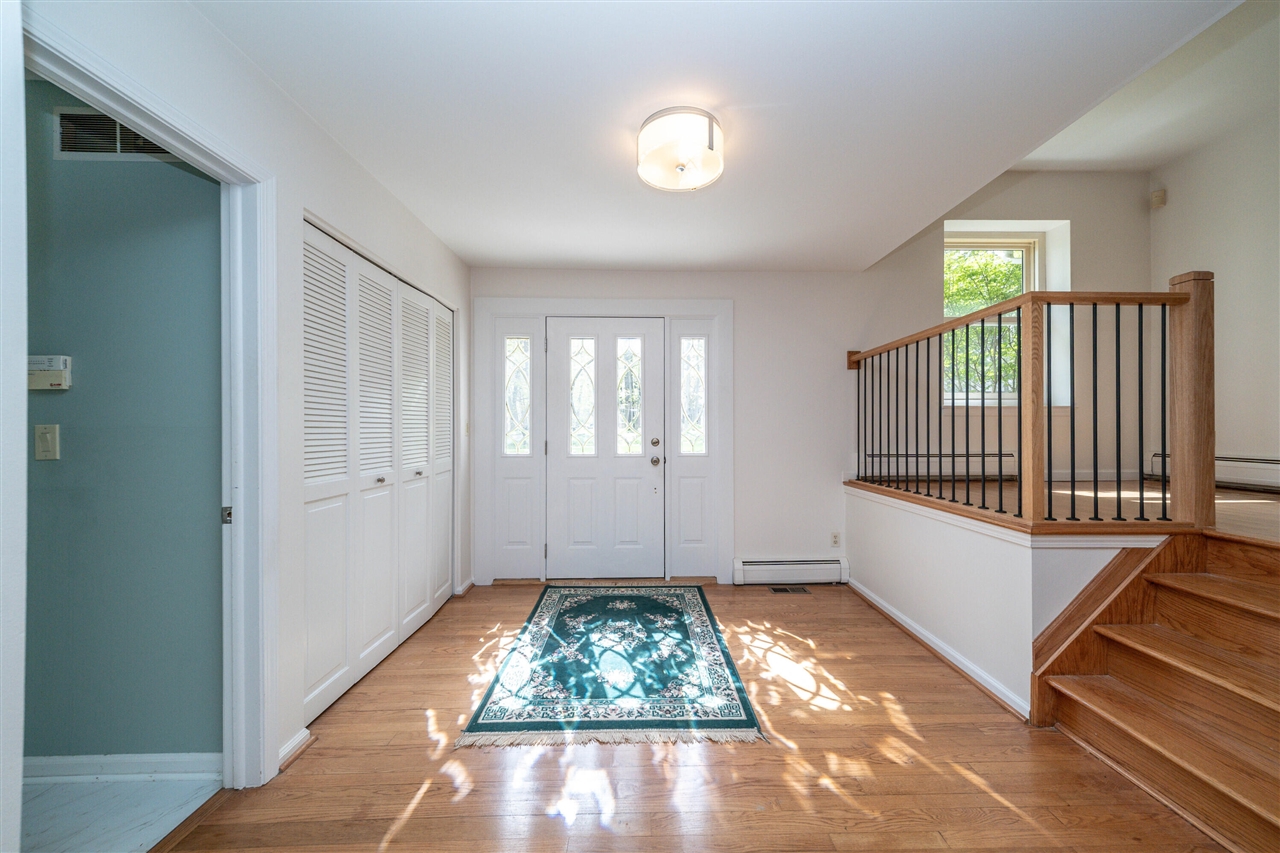 34150 Hunters Row Farmington Hills, MI 48331 - Photo 6 of 58