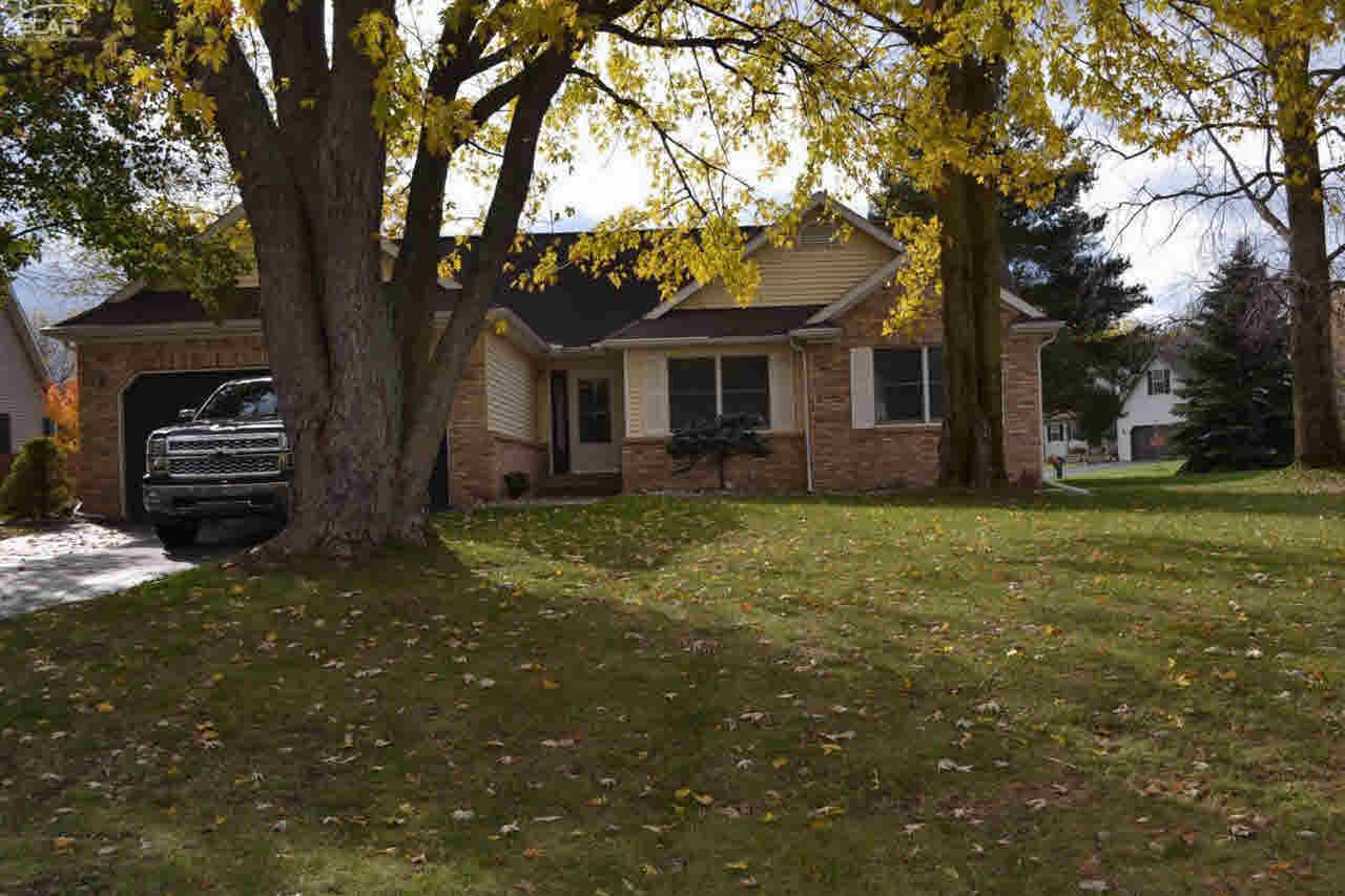 6409 Woodbrook Road Linden, MI 48451 - Photo 3 of 50